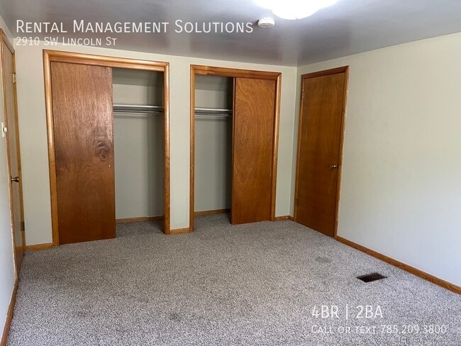 Building Photo - 2910 SW Lincoln St- 4 BED/2 BATH