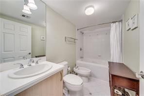 Building Photo - 2951 S Bayshore Dr