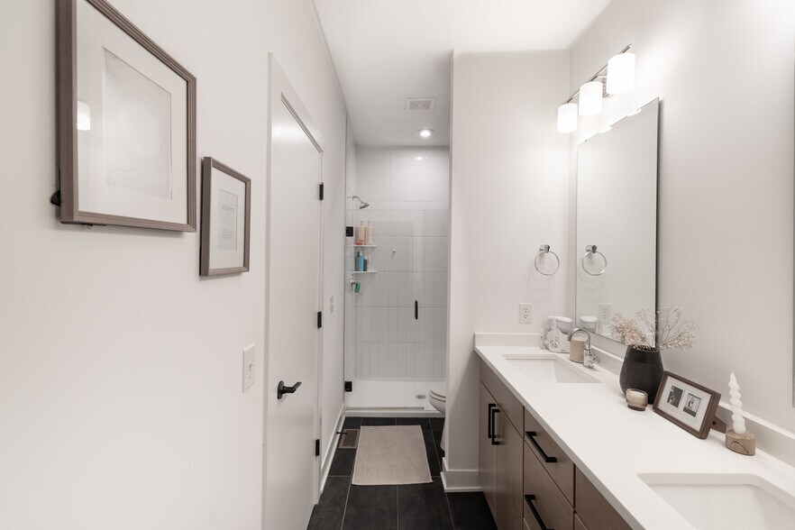 Building Photo - 2107 Coretta Way