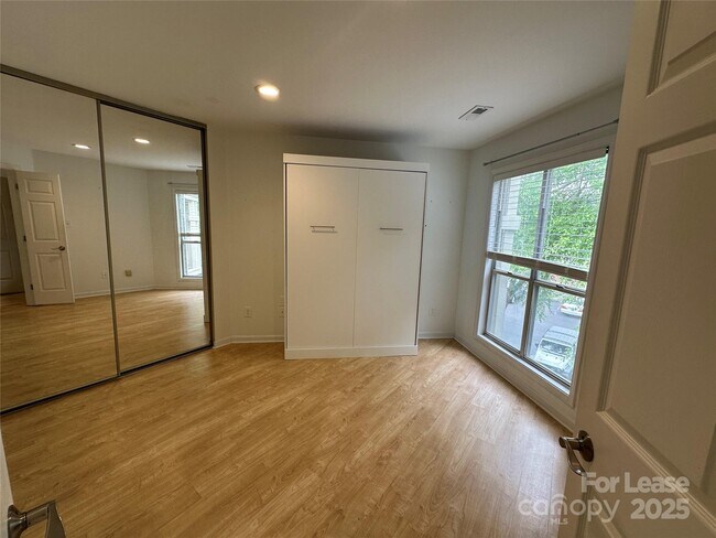 Building Photo - 2129 Regatta Ln