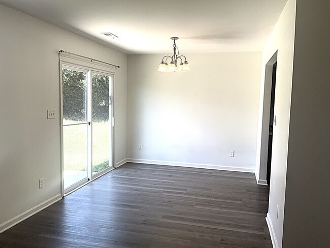 Building Photo - 1516 Clover Ridge Ct
