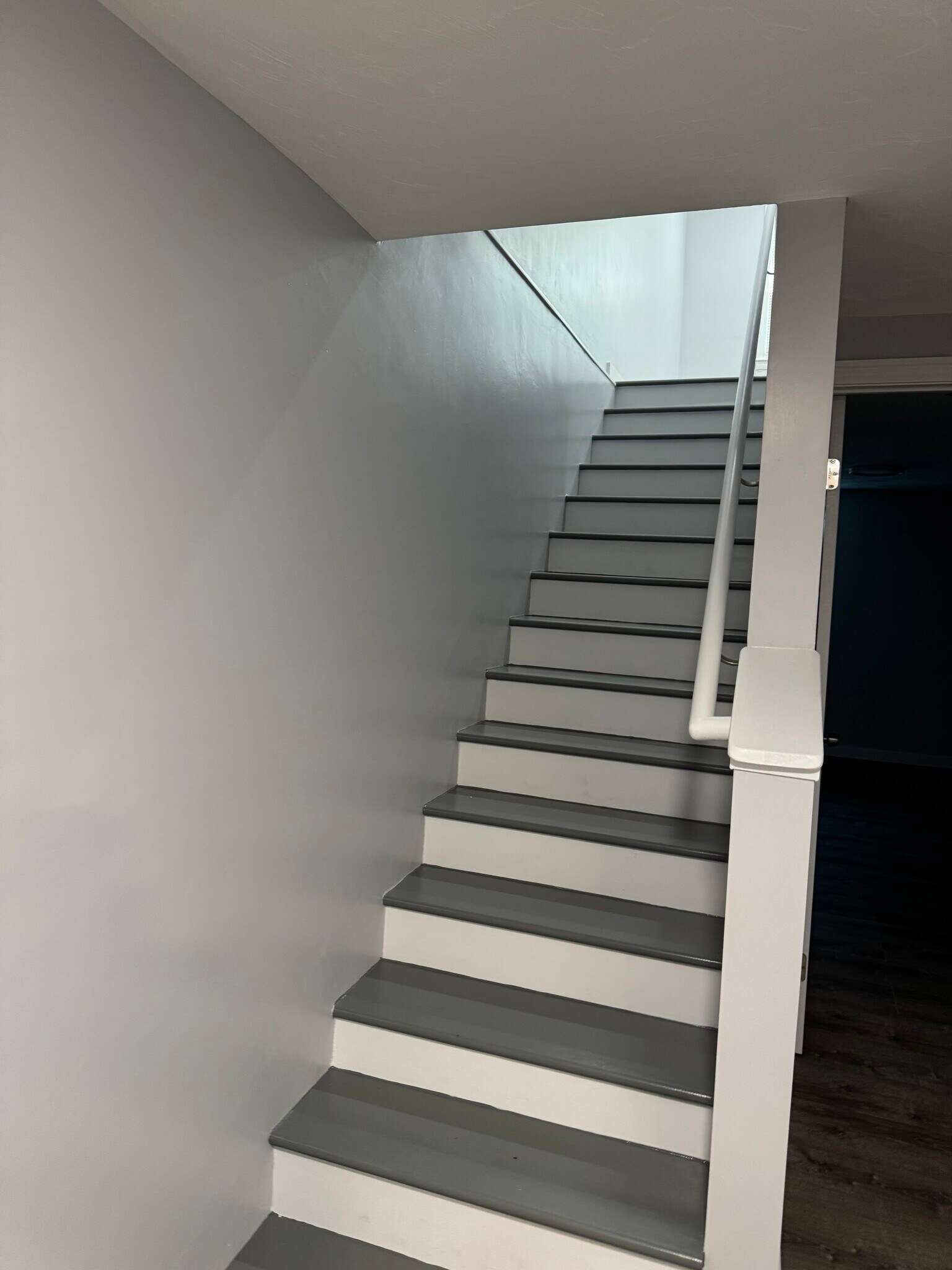 Downstairs - 29 Beechmont St