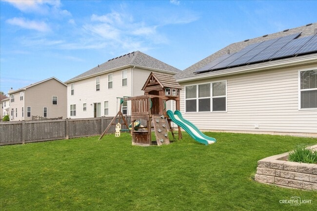 Building Photo - 2772 Cranston Cir