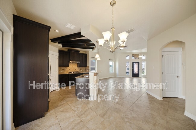 Building Photo - 18814 Edwards Edge