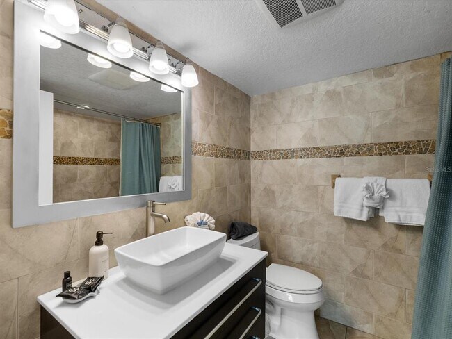 Building Photo - 185 Brightwater Dr