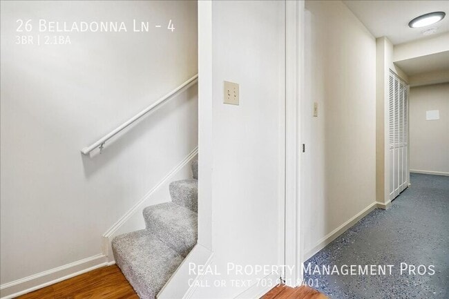 Building Photo - 26 Belladonna Ln
