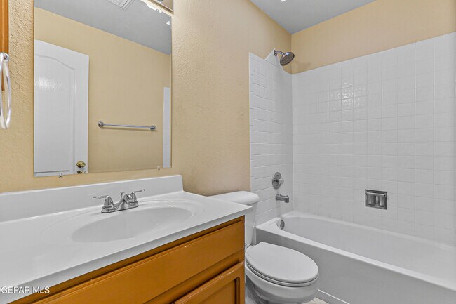 Building Photo - 7229 Golden Hawk Dr