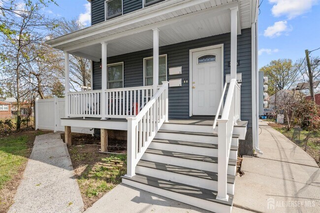 Building Photo - 816 King Georges Rd