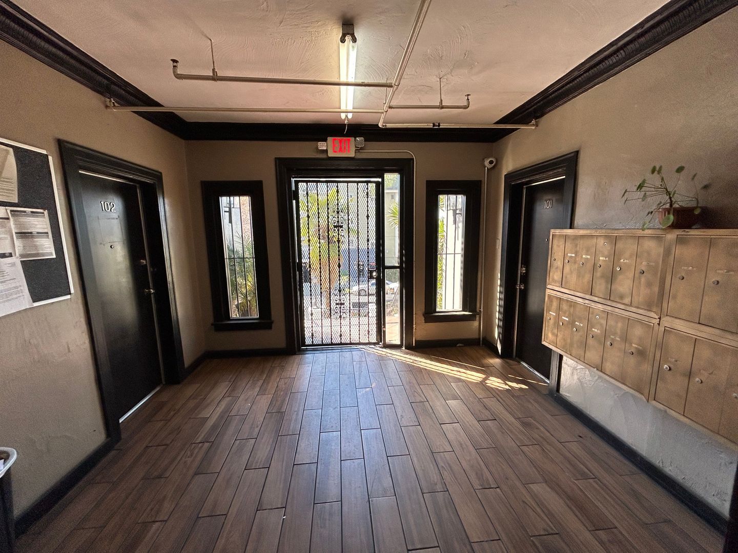 Interior Photo - Mediterranean Sea Partners, LLC