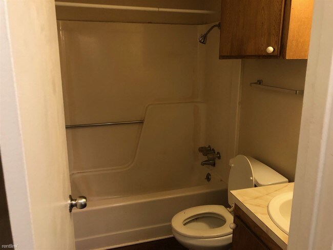 Building Photo - 2 br, 1 bath  - 814 Navajo Trl