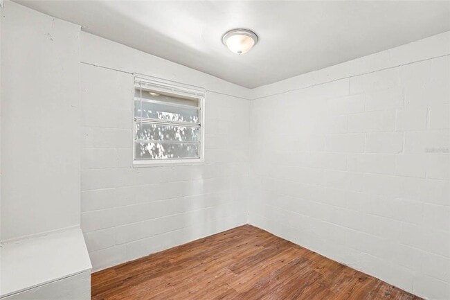 Building Photo - 4716 E Linebaugh Ave.