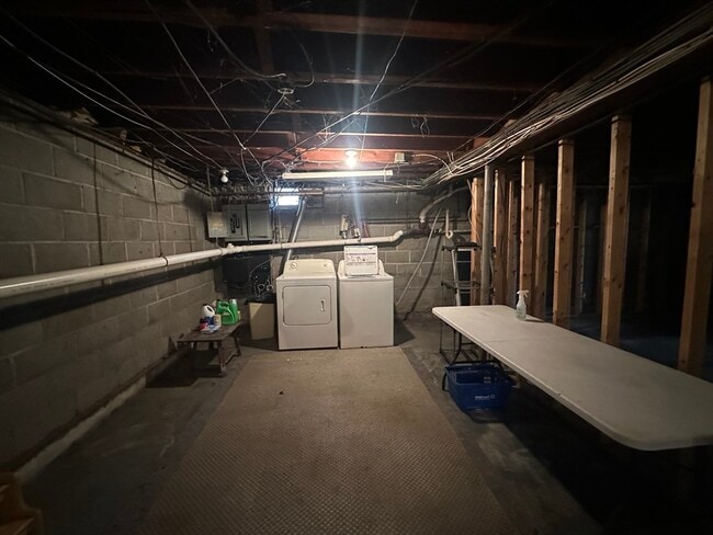 Building Photo - 29 Blake St