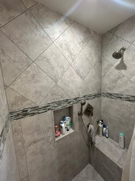 Primary Shower - 19022 Rockwood Dr