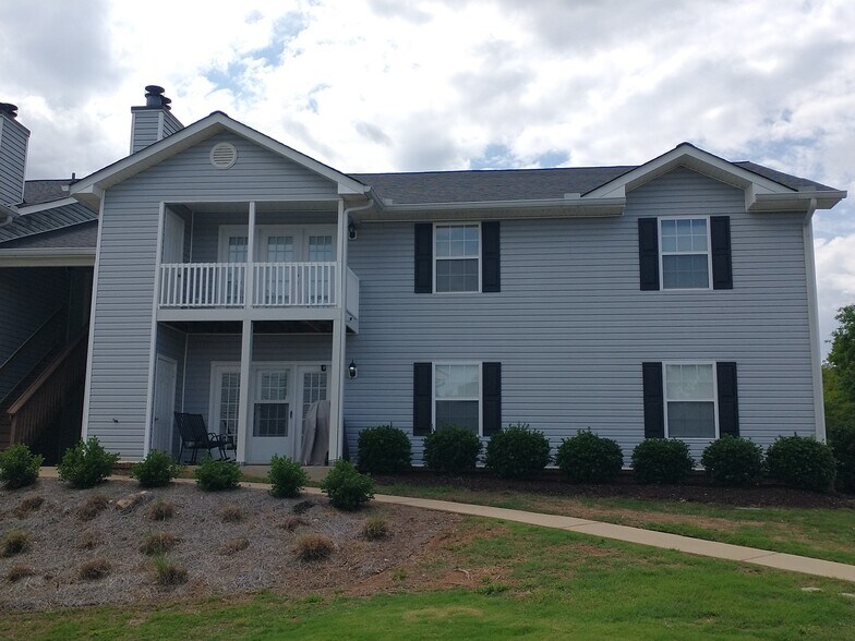 Building Photo - 906 Pelham Square Way