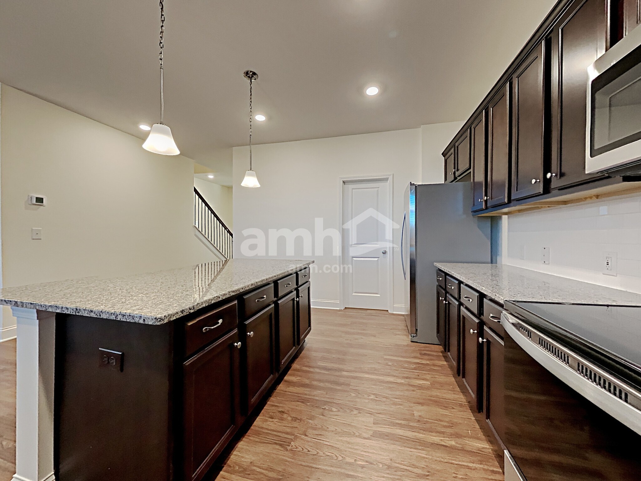 Building Photo - 144 Twin River Dr