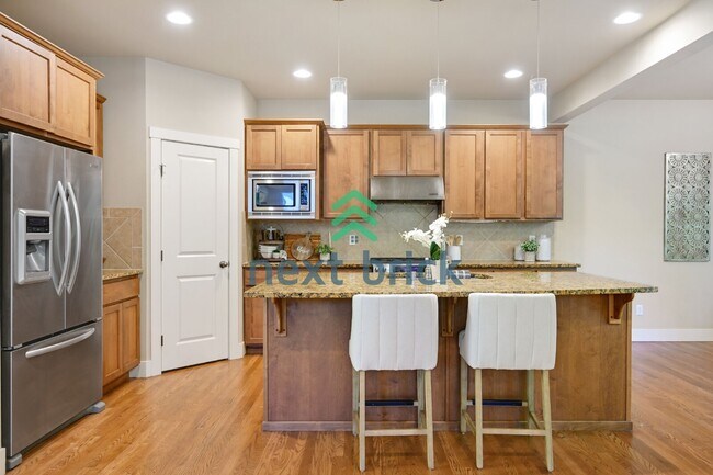 Building Photo - Spacious 4-Bed Home with 2.5 Baths in Beautiful Snoqualmie - 2,460 Sq. Ft. of Comfort Awaits!