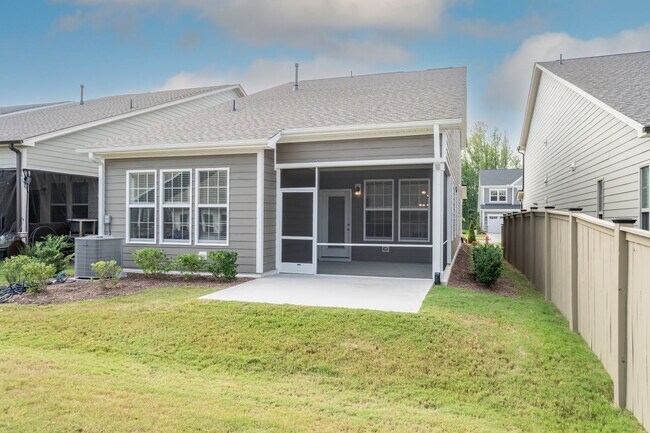Building Photo - 1014 Greatland Rd