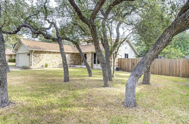 Building Photo - 11305 Pradera Dr