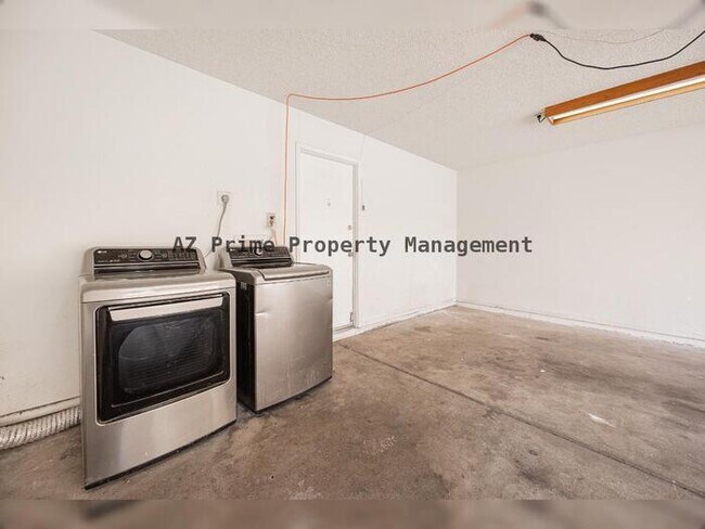 Building Photo - 7314 N 43rd Ave