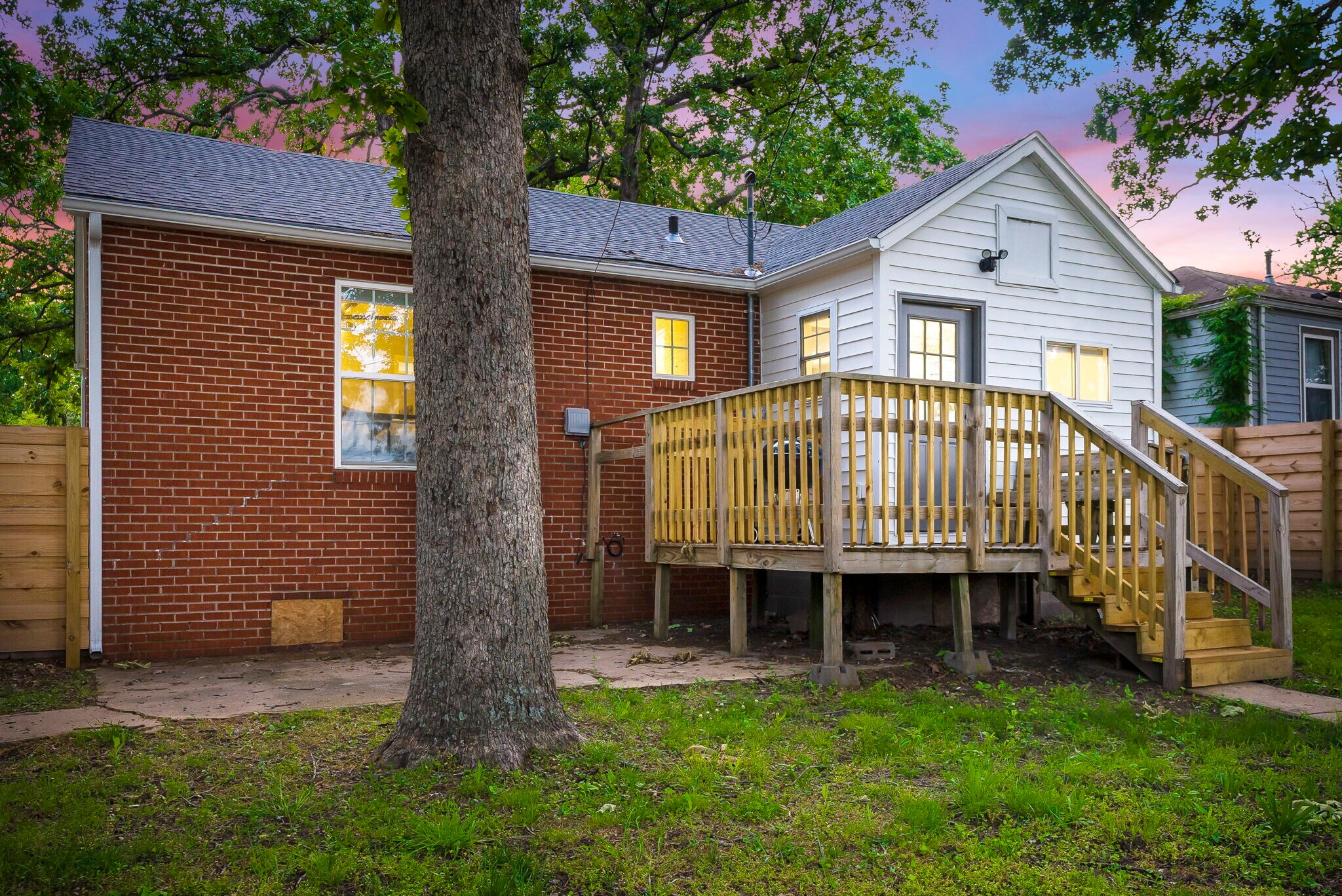 Building Photo - 3317 S Joplin Ave