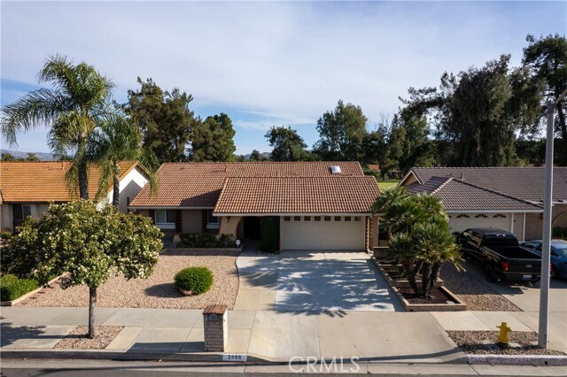 Building Photo - 2095 Silver Oak Way
