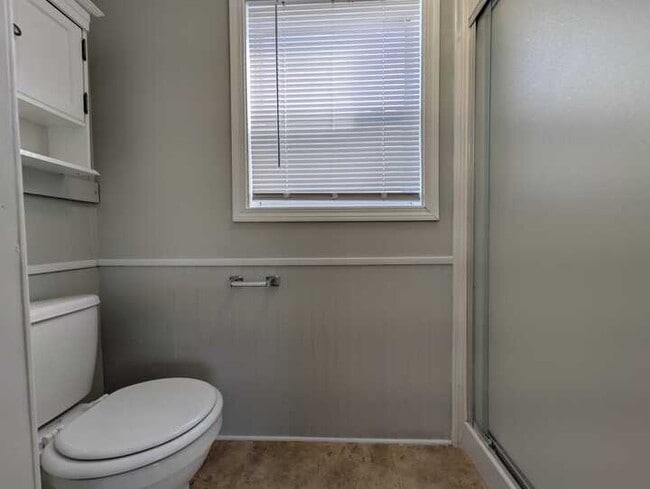 Building Photo - 52224 Quaker Hill Ln