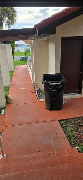 Building Photo - 2237 Greenview Cir