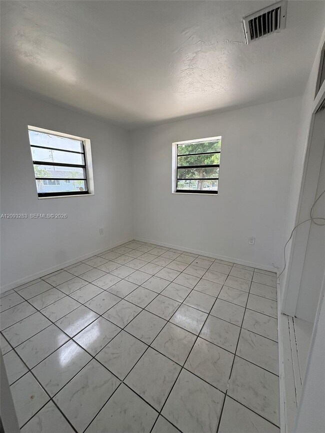 Building Photo - 3020 NW 212th St