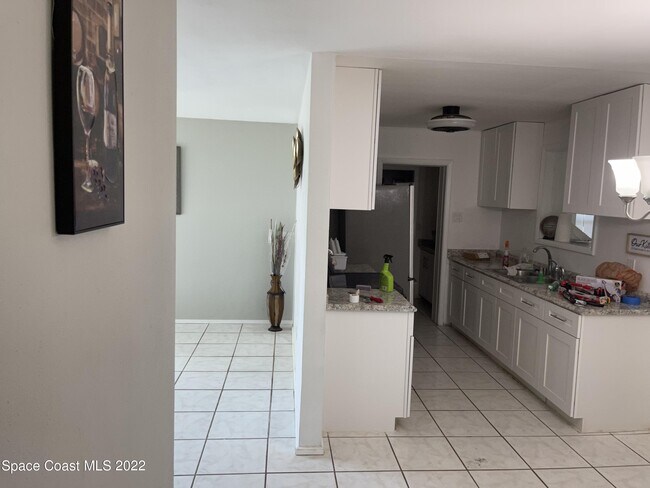 Building Photo - 1210 Princeton Rd