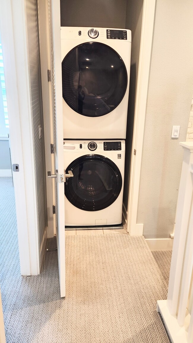 wifi operable washer and dryer - 645 E Evelyn Ave