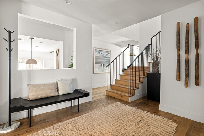 Building Photo - 5115 Los Feliz Blvd