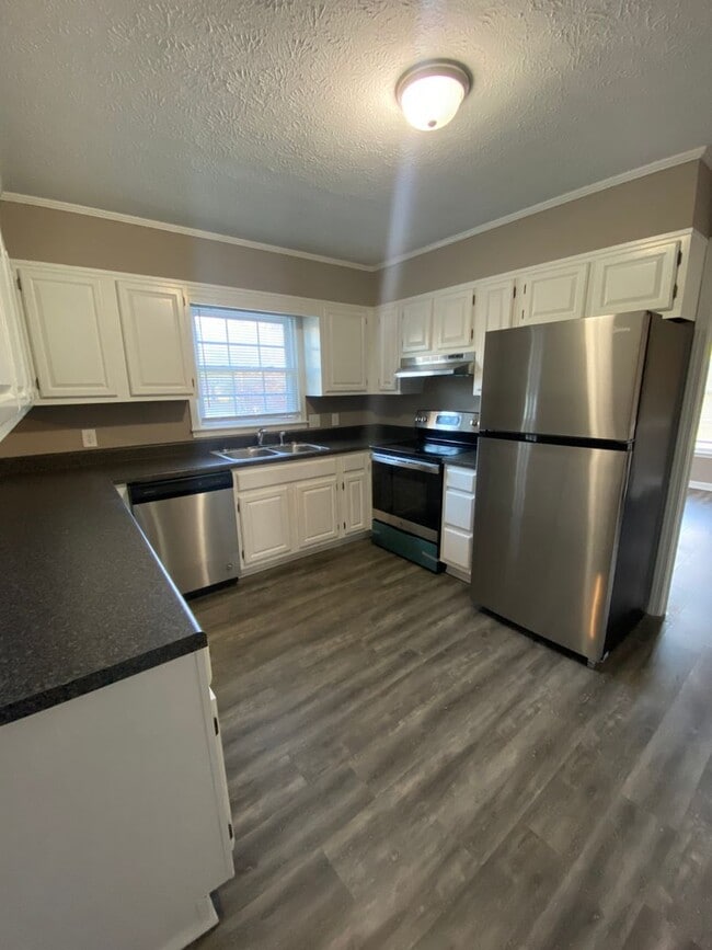 Building Photo - 2119 Grider Pond Rd