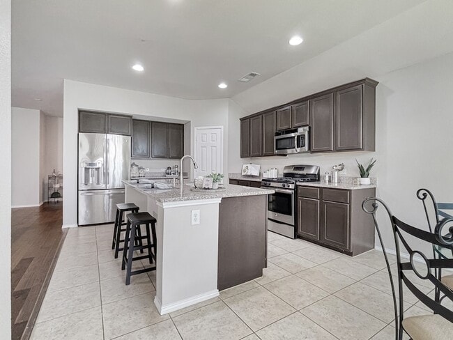 Building Photo - 4408 Dashland Dr