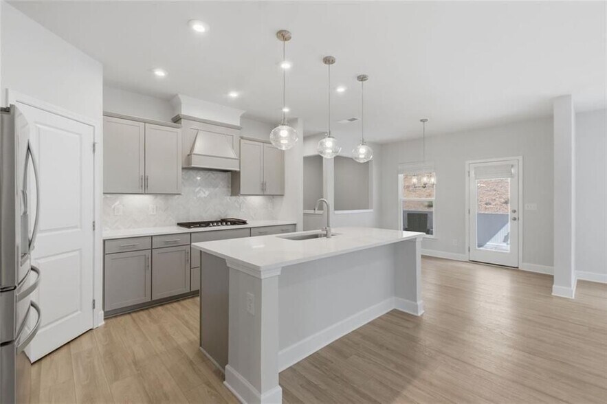 Building Photo - 2044 Garvin Rd