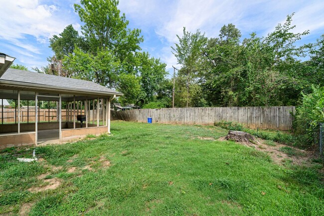 Building Photo - Beautifully Remodeled Home for Lease