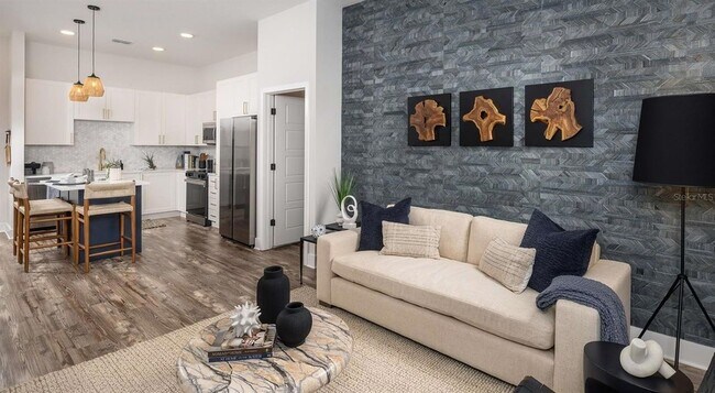 Building Photo - 5127 W Tyson Ave