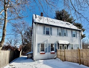 Building Photo - 12 Hall Pl