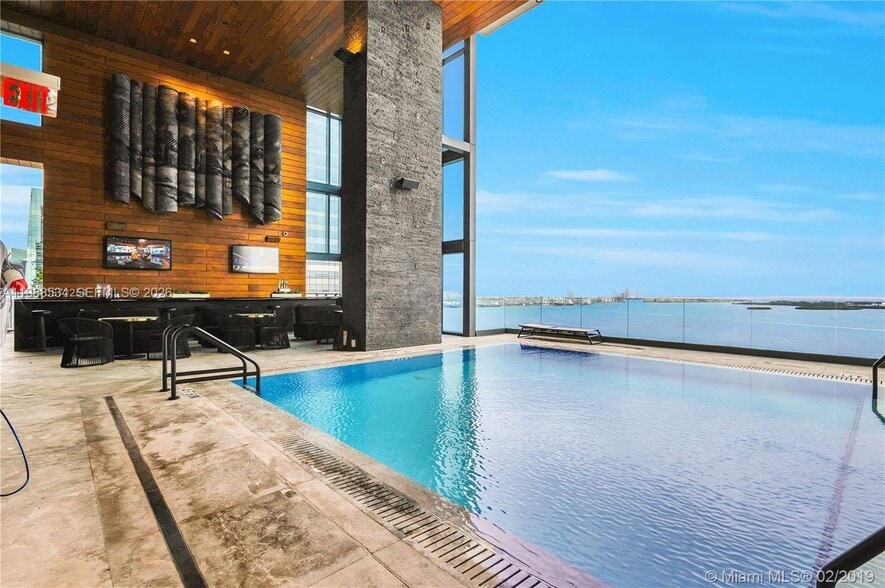 Building Photo - 1451 Brickell Ave