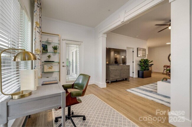 Building Photo - 12620 Toscana Way