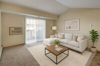 Building Photo - Roosevelt East