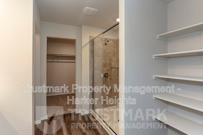 Building Photo - 1003 Cedar Trl