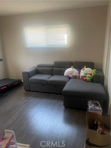 Building Photo - 8839 Glencoe Dr