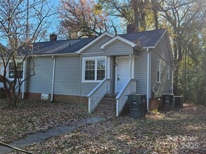 Building Photo - 69 Grattan Dr NE