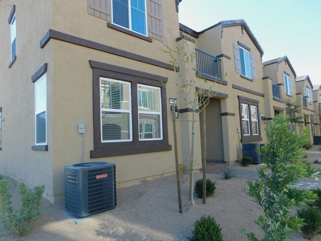 Building Photo - 1192 Mission View Ct