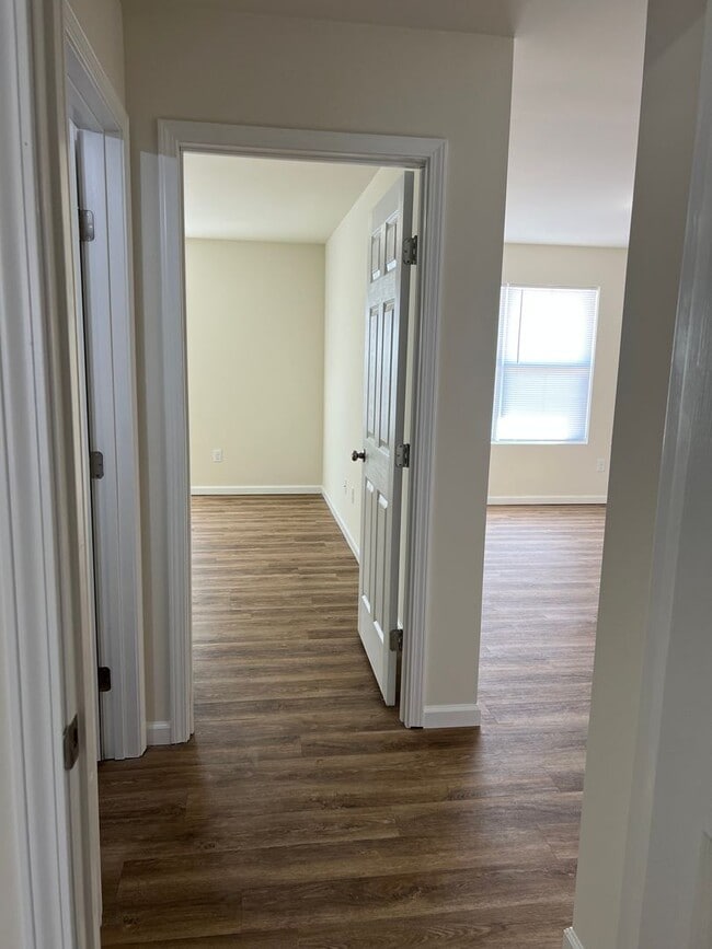 Building Photo - NEW 3 bed/2 bath with 1 car garage for lea...