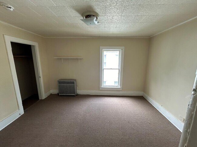 Building Photo - 237 Scottwood Ave