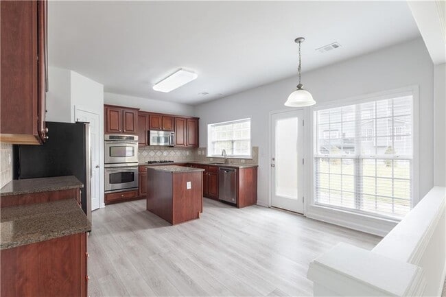 Building Photo - 4987 Rustic Canyon Dr