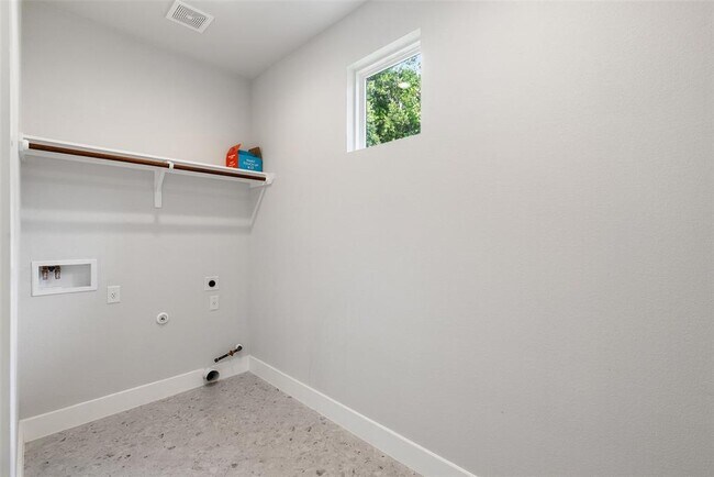 Building Photo - 2711 Stacy Ln