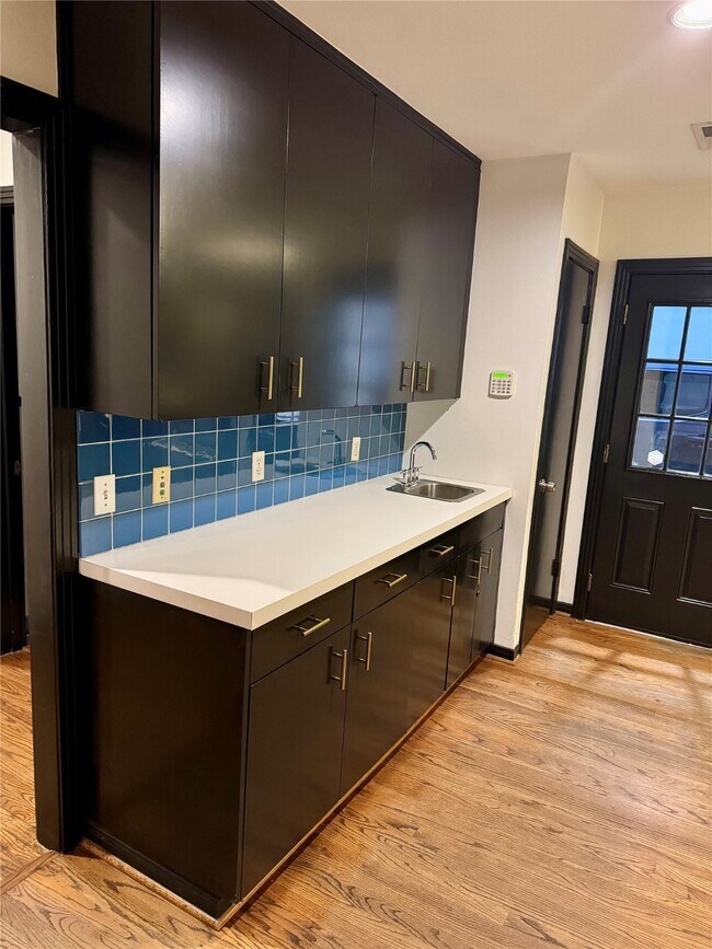 Building Photo - 3805 Piping Rock Ln