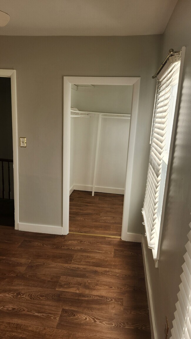 Building Photo - 61 Wilson St